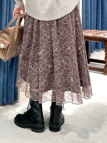 GRACE CONTINENTAL yoshi コーディネート画像