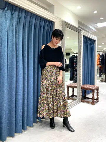 GRACE CONTINENTAL yoshi コーディネート画像