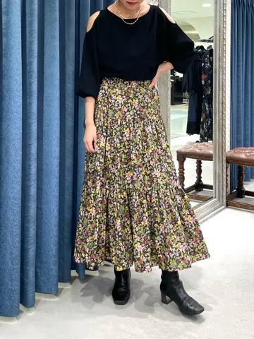 GRACE CONTINENTAL yoshi コーディネート画像