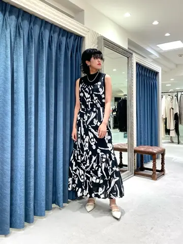 GRACE CONTINENTAL yoshi コーディネート画像