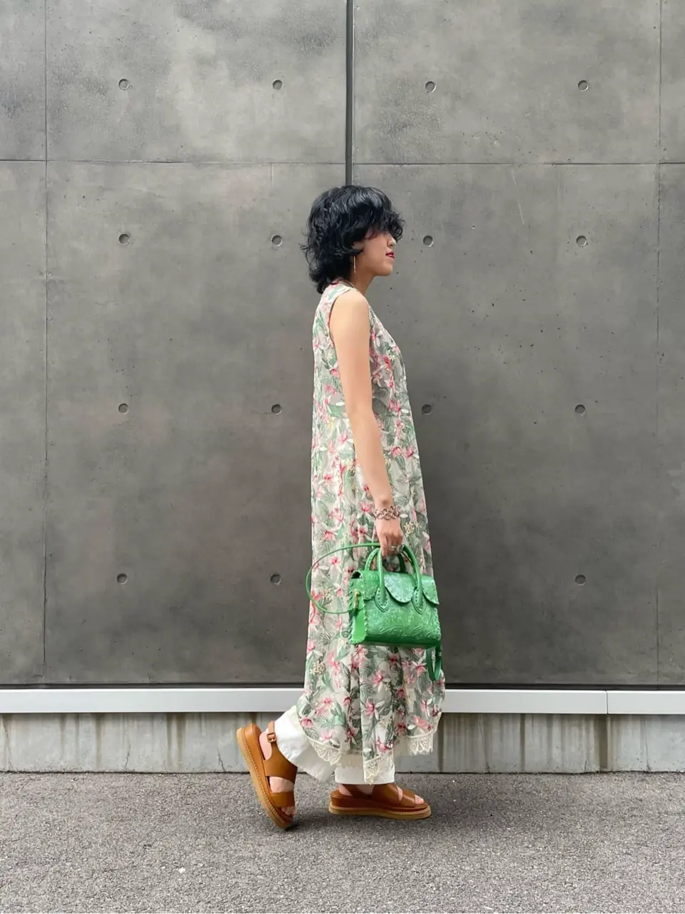 GRACE CONTINENTAL yoshi コーディネート画像