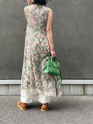 GRACE CONTINENTAL yoshi コーディネート画像