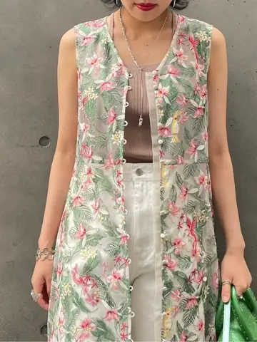 GRACE CONTINENTAL yoshi コーディネート画像