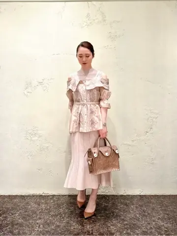 GRACE CONTINENTAL Kogane. コーディネート画像