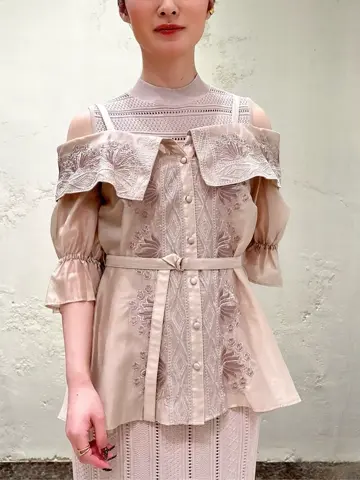 GRACE CONTINENTAL Kogane. コーディネート画像