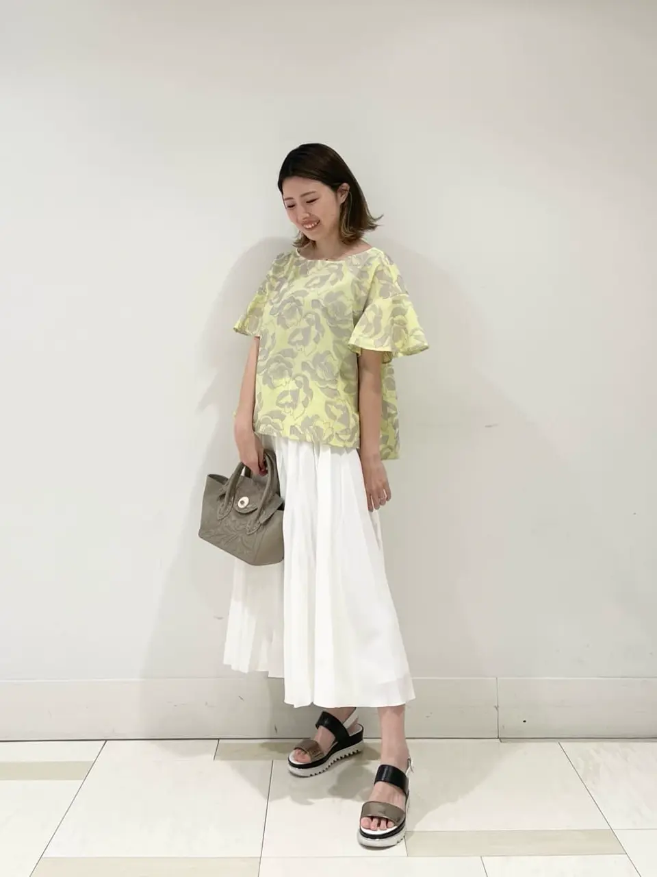 GRACE CONTINENTAL minami コーディネート画像