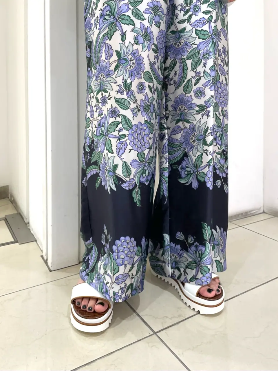 GRACE CONTINENTAL yoshi コーディネート画像