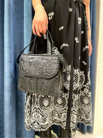 GRACE CONTINENTAL yoshi コーディネート画像