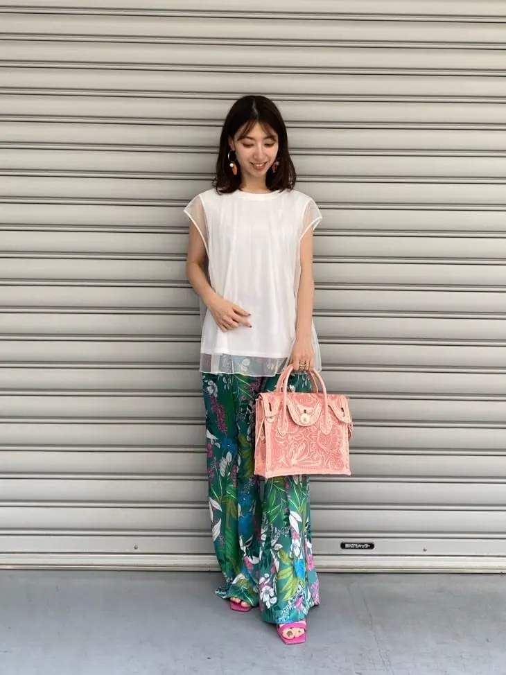 GRACE CONTINENTAL 青木育日 コーディネート画像