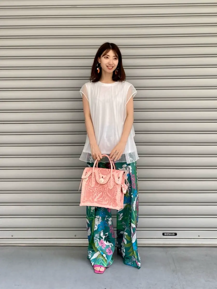 GRACE CONTINENTAL 青木育日 コーディネート画像