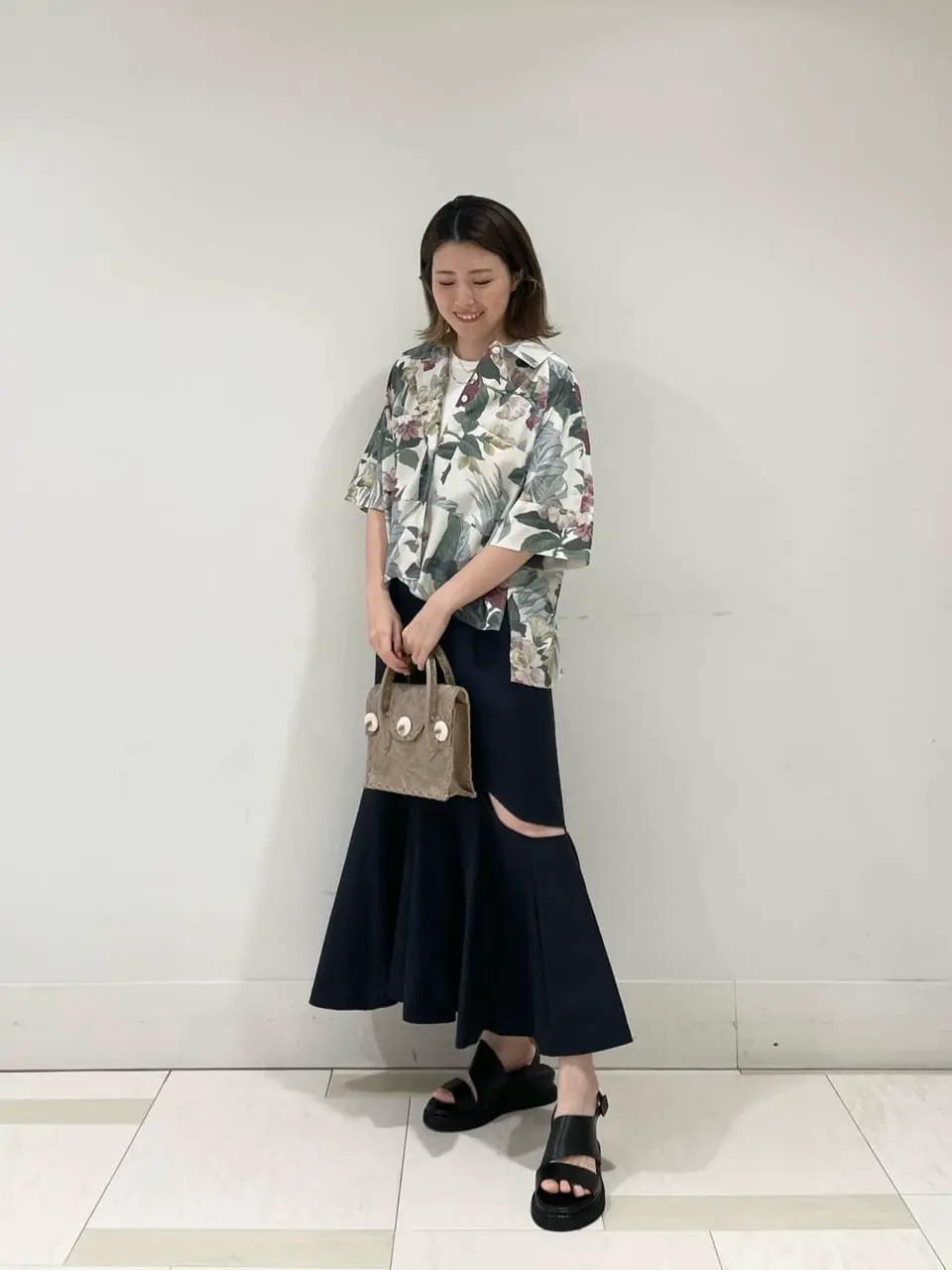 GRACE CONTINENTAL minami コーディネート画像