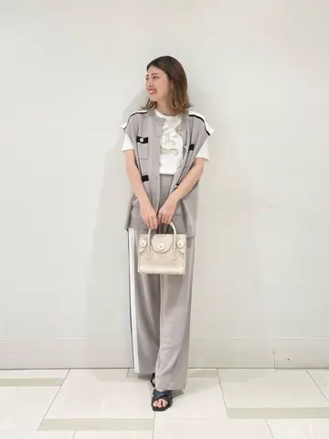 GRACE CONTINENTAL minami コーディネート画像