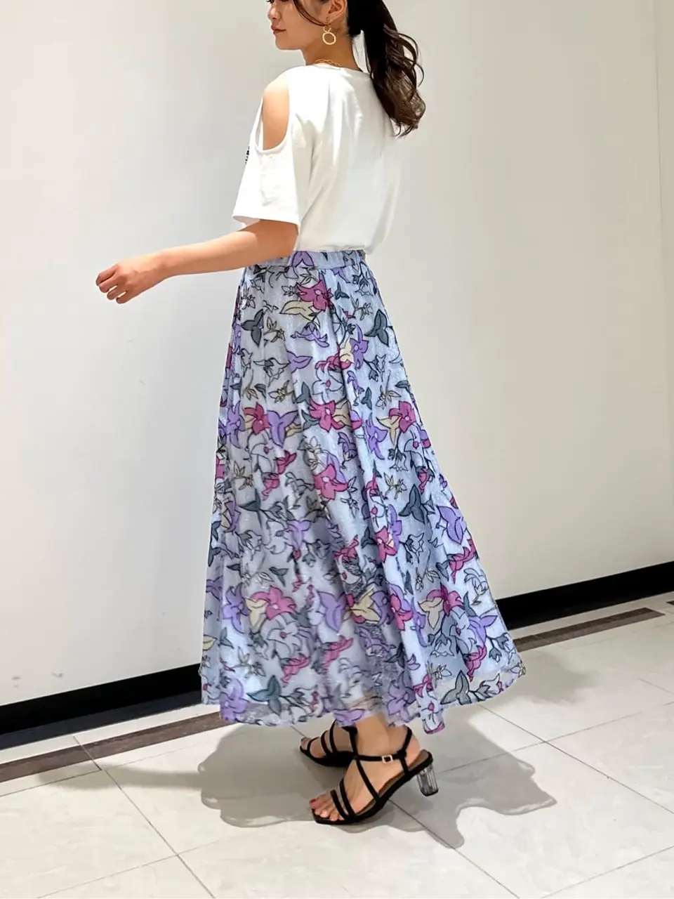 GRACE CONTINENTAL MORITA AI コーディネート画像