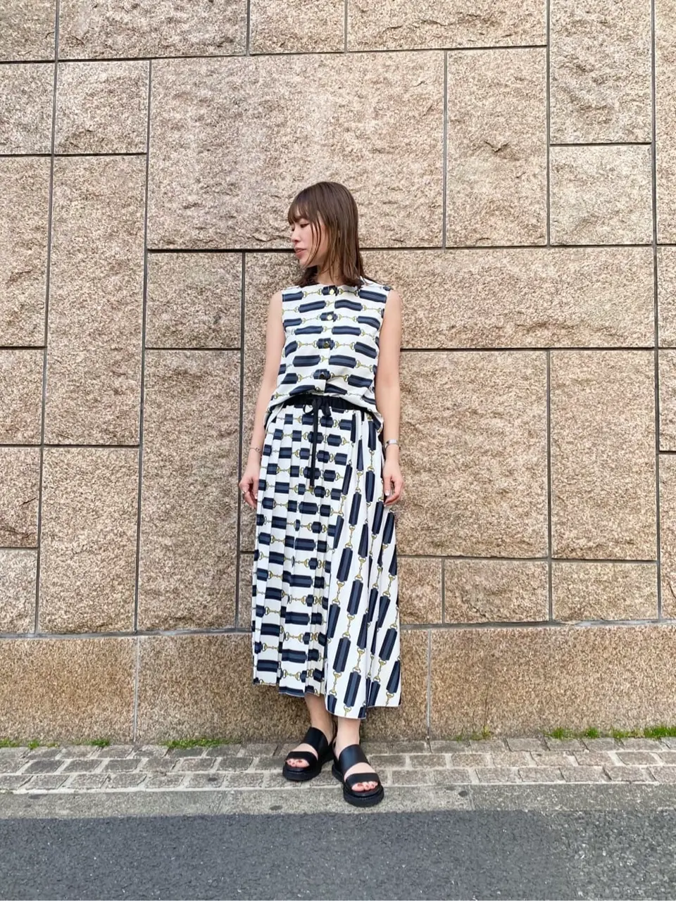 GRACE CONTINENTAL 古川温子 コーディネート画像