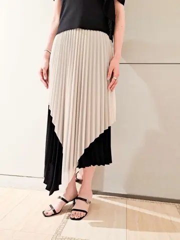 GRACE CONTINENTAL 今野　志保 コーディネート画像