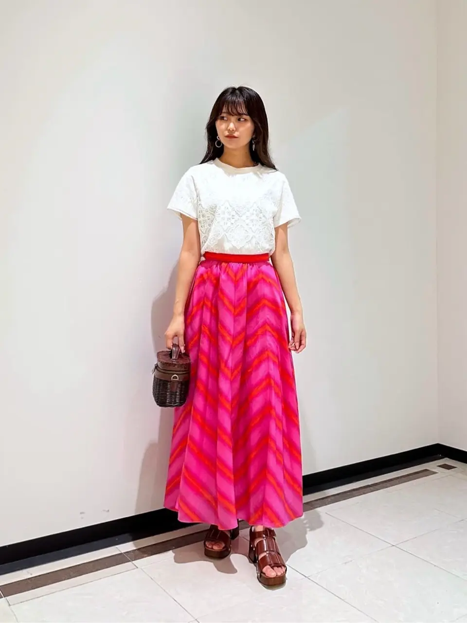 GRACE CONTINENTAL MORITA AI コーディネート画像