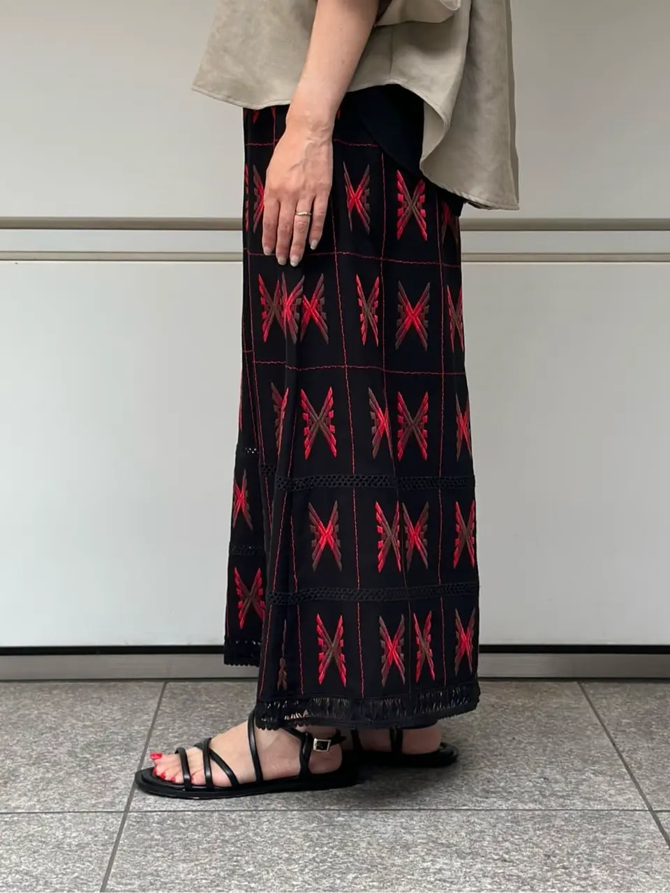 GRACE CONTINENTAL 尾田亜沙美 コーディネート画像