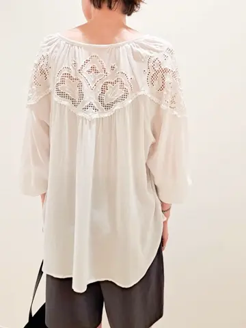 GRACE CONTINENTAL 今野　志保 コーディネート画像