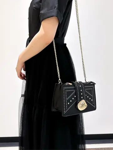 GRACE CONTINENTAL MORITA AI コーディネート画像