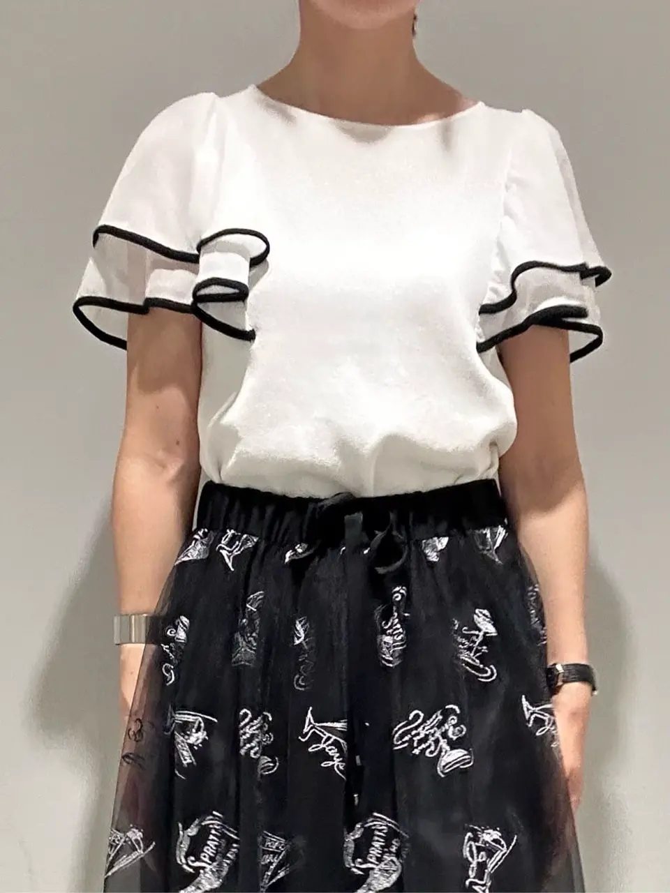 GRACE CONTINENTAL 尾田亜沙美 コーディネート画像