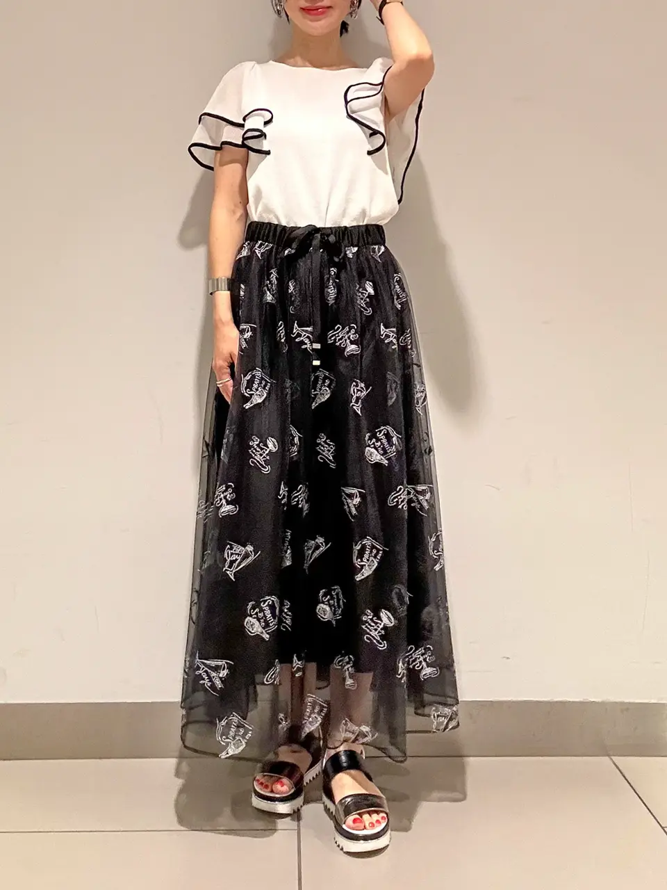 GRACE CONTINENTAL 尾田亜沙美 コーディネート画像