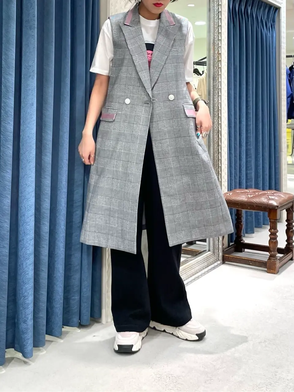 GRACE CONTINENTAL yoshi コーディネート画像