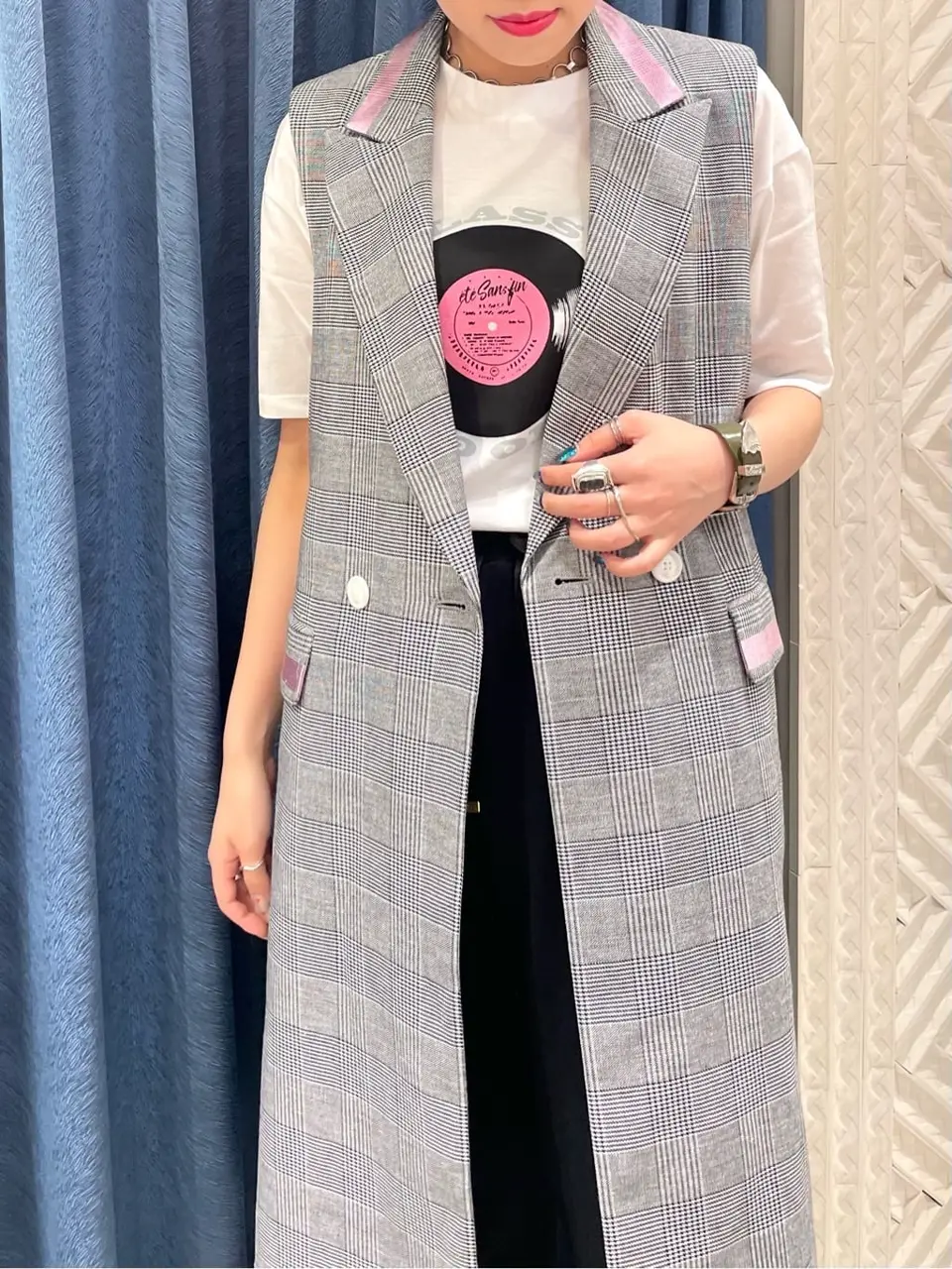 GRACE CONTINENTAL yoshi コーディネート画像