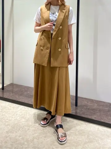 GRACE CONTINENTAL Abe コーディネート画像