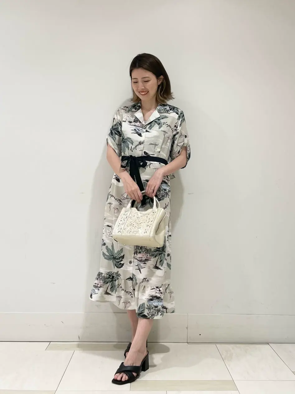 GRACE CONTINENTAL minami コーディネート画像