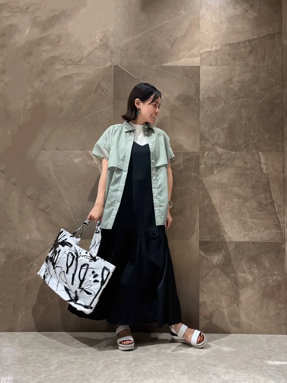 GRACE CONTINENTAL 穐山　香織 コーディネート画像