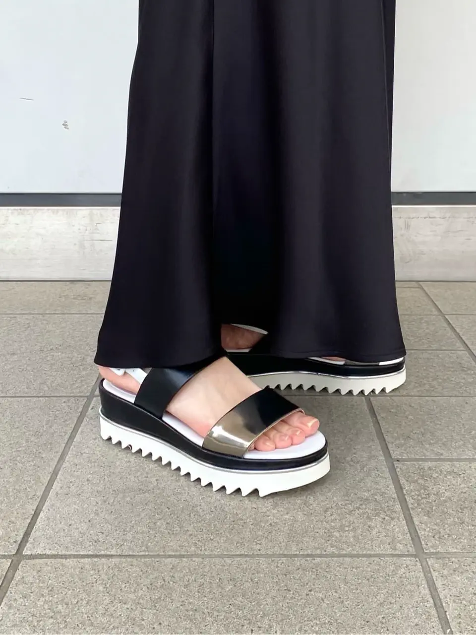 GRACE CONTINENTAL Abe コーディネート画像