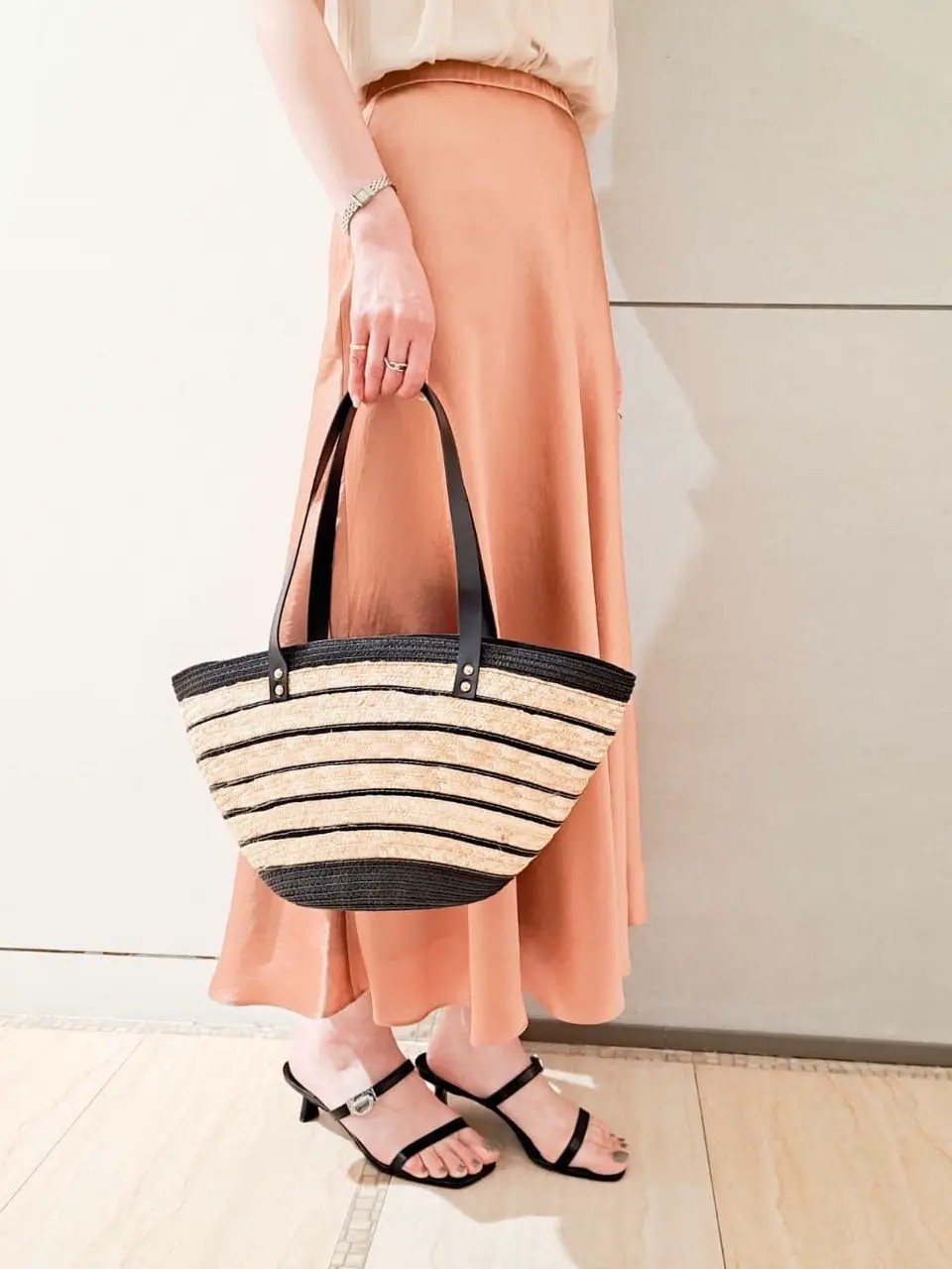 GRACE CONTINENTAL 今野　志保 コーディネート画像