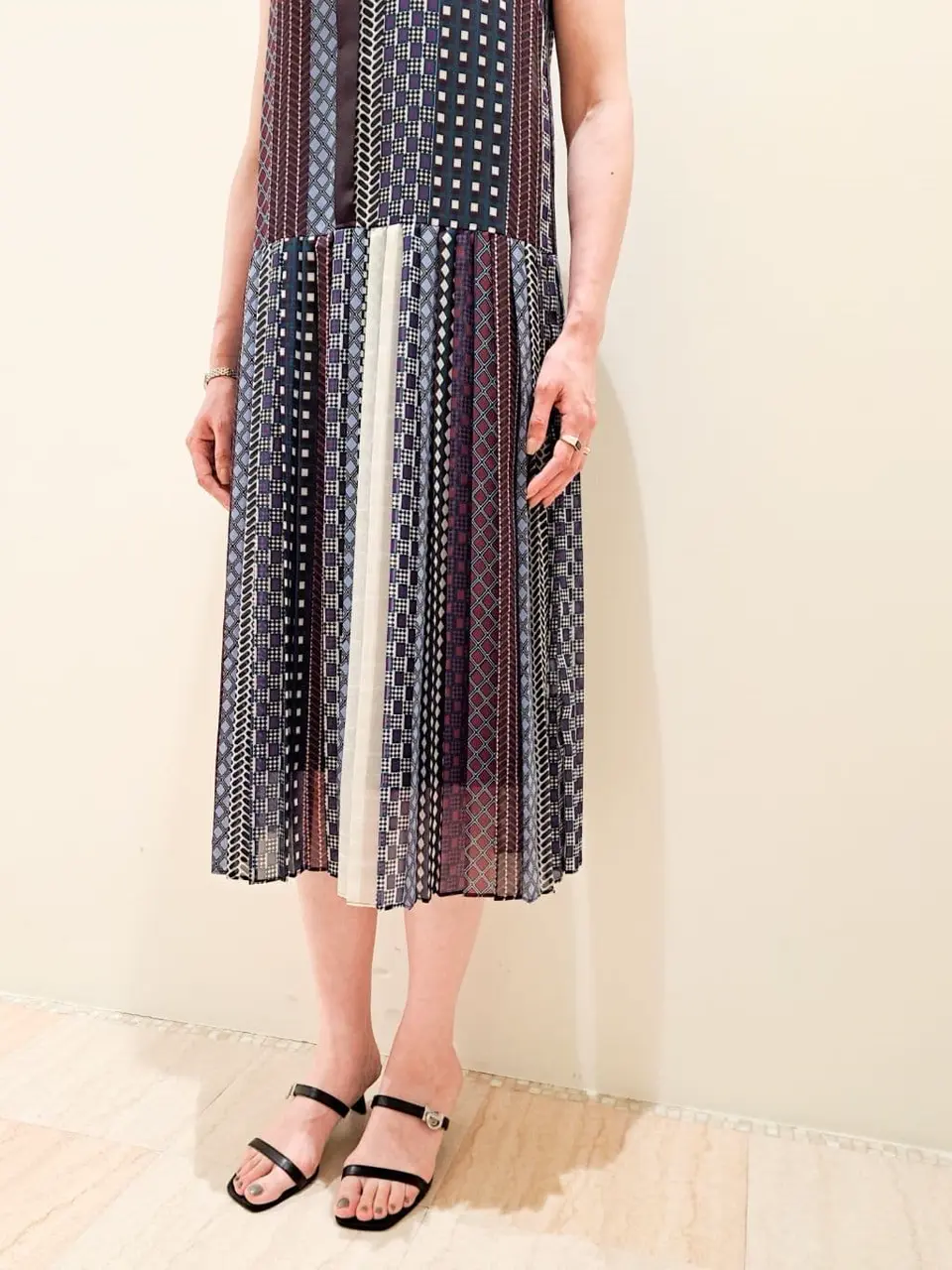 GRACE CONTINENTAL 今野　志保 コーディネート画像