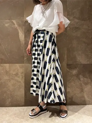 GRACE CONTINENTAL 穐山　香織 コーディネート画像