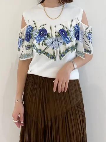 GRACE CONTINENTAL 古川温子 コーディネート画像