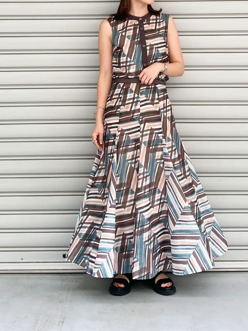 GRACE CONTINENTAL 古川温子 コーディネート画像