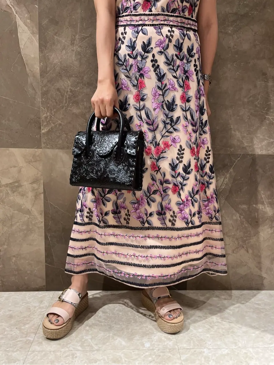 GRACE CONTINENTAL 穐山　香織 コーディネート画像