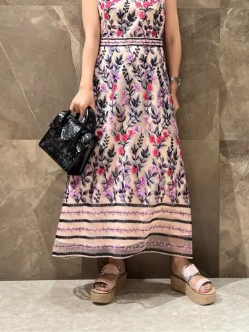 GRACE CONTINENTAL 穐山　香織 コーディネート画像