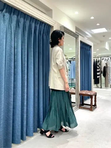 GRACE CONTINENTAL yoshi コーディネート画像