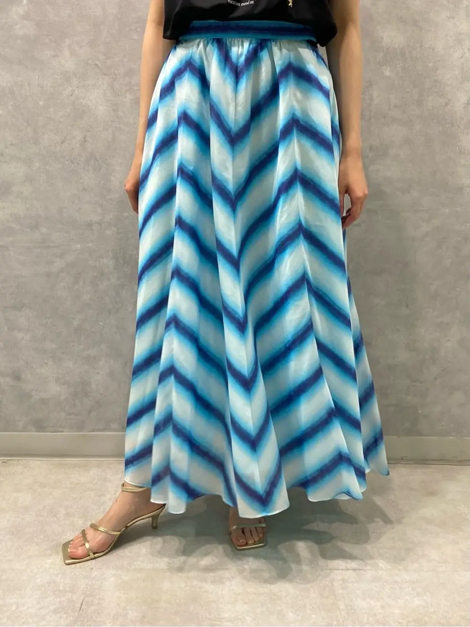 GRACE CONTINENTAL Abe コーディネート画像