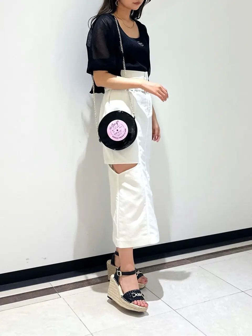 GRACE CONTINENTAL MORITA AI コーディネート画像