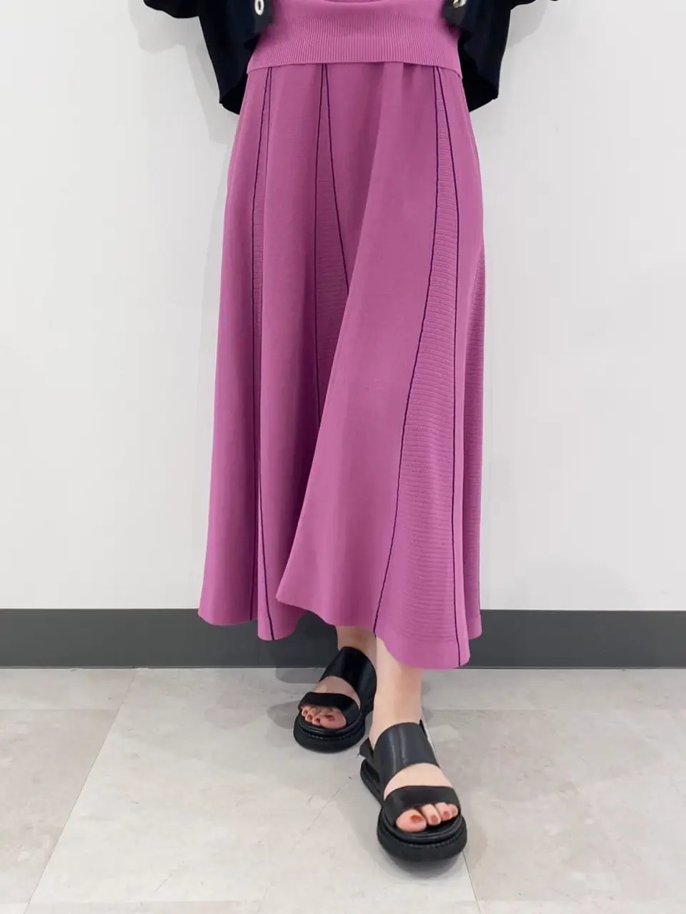 GRACE CONTINENTAL 古川温子 コーディネート画像