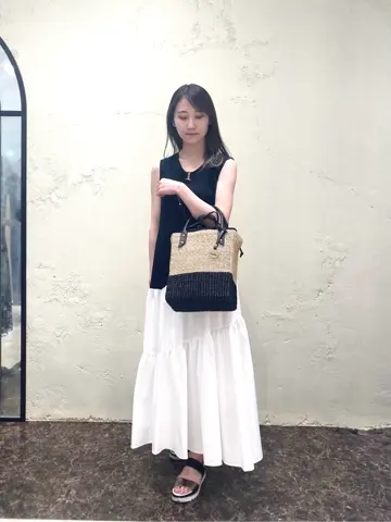 GRACE CONTINENTAL sa-ya コーディネート画像