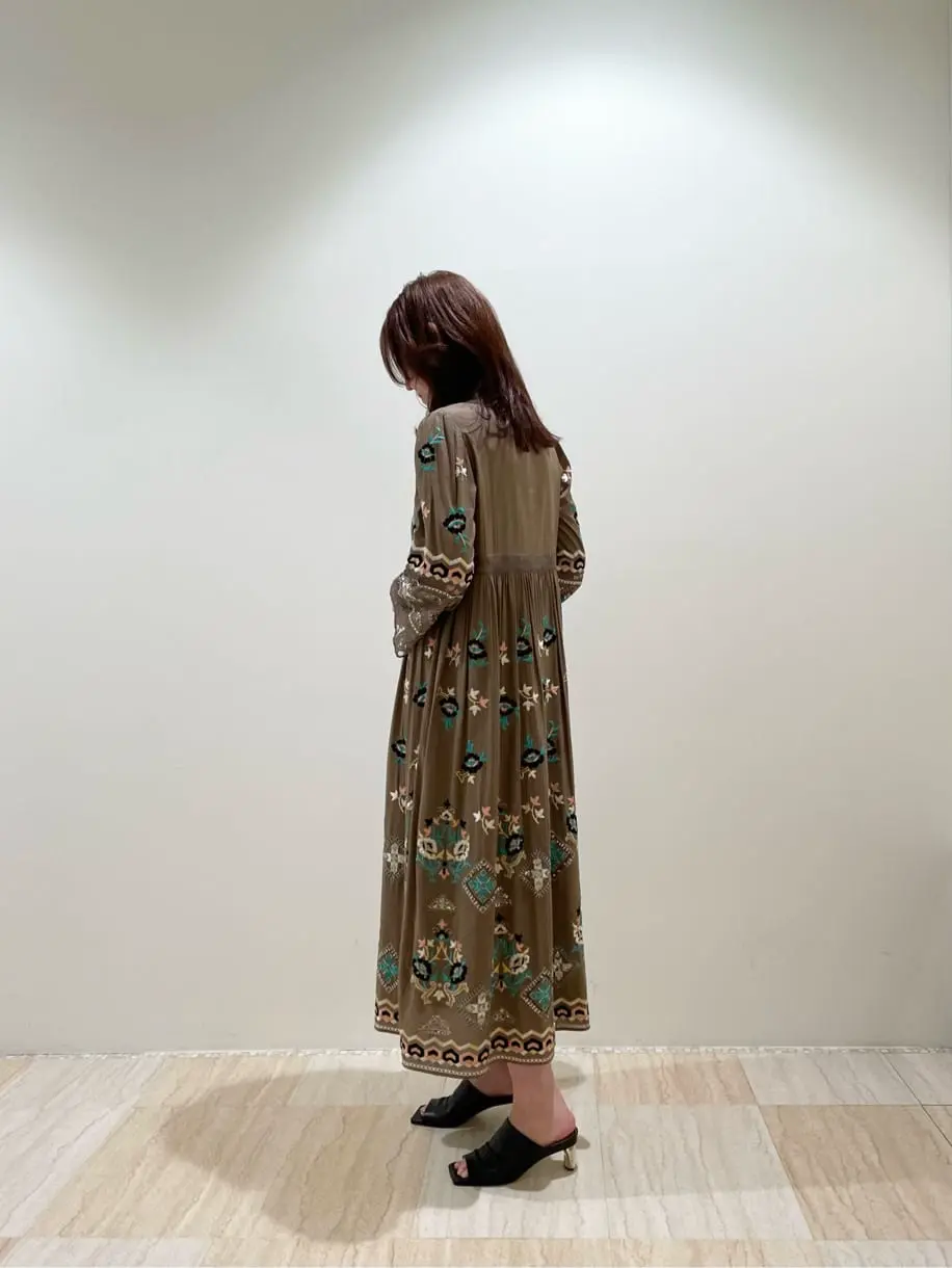 GRACE CONTINENTAL 赤間　 コーディネート画像