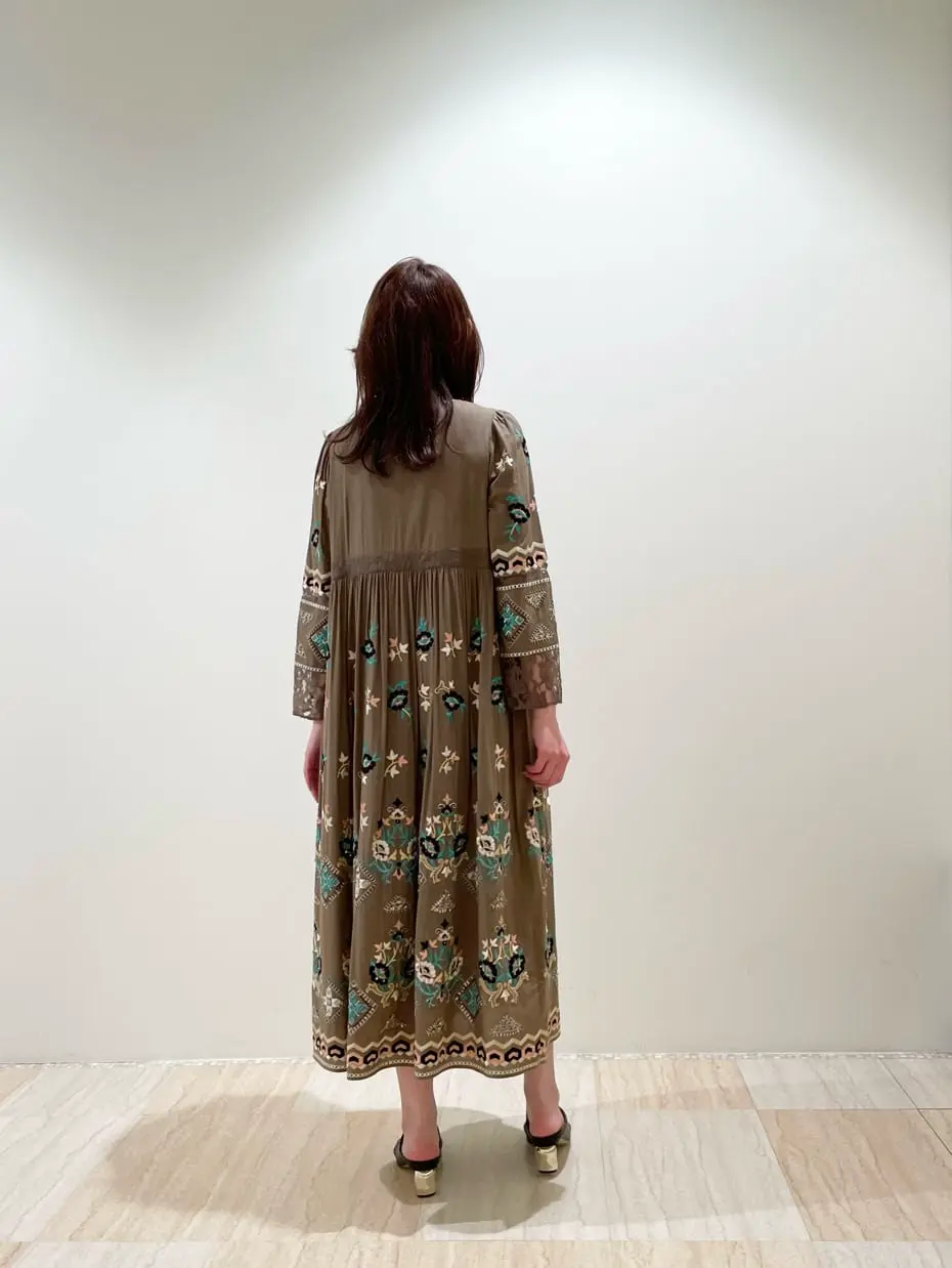 GRACE CONTINENTAL 赤間　 コーディネート画像