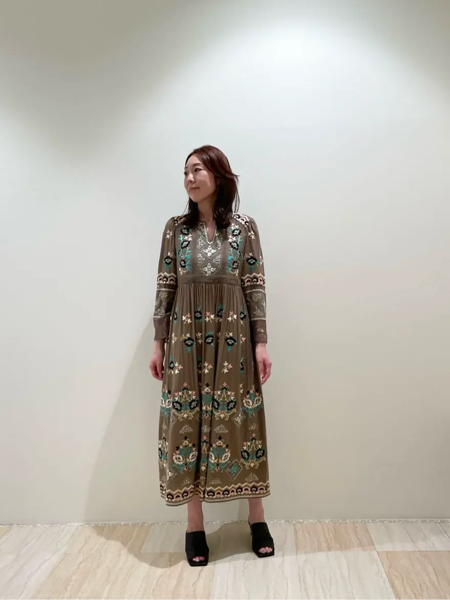 GRACE CONTINENTAL 赤間　 コーディネート画像