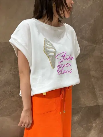 GRACE CONTINENTAL 穐山　香織 コーディネート画像