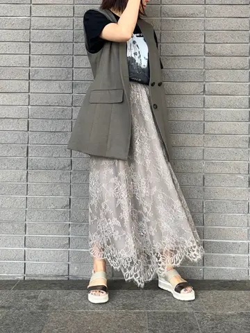 GRACE CONTINENTAL 穐山　香織 コーディネート画像