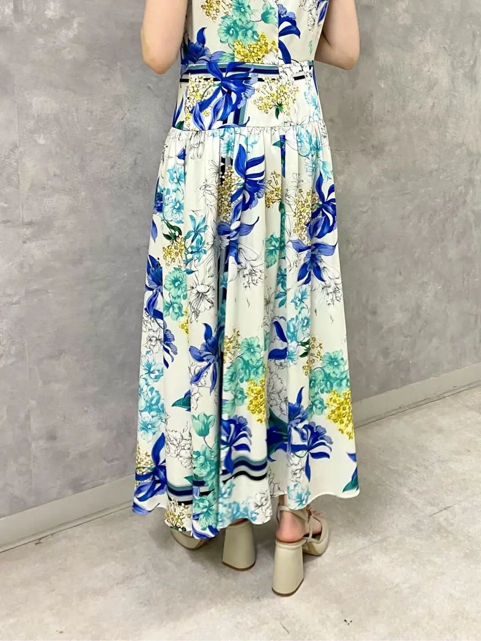 GRACE CONTINENTAL Abe コーディネート画像