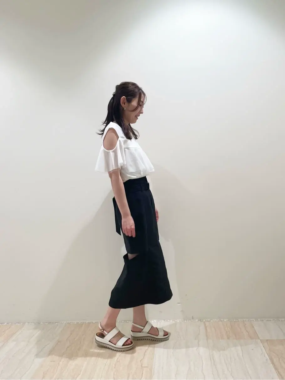 GRACE CONTINENTAL 赤間　 コーディネート画像